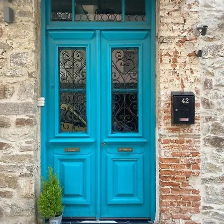 Theane Blue * Kavala